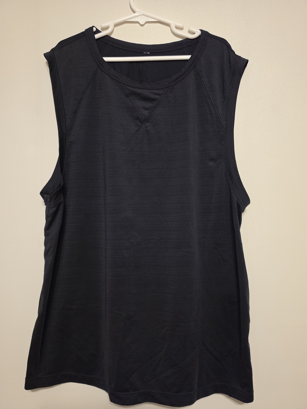 Fabletics Black Sleeveless Athletic Tank Top